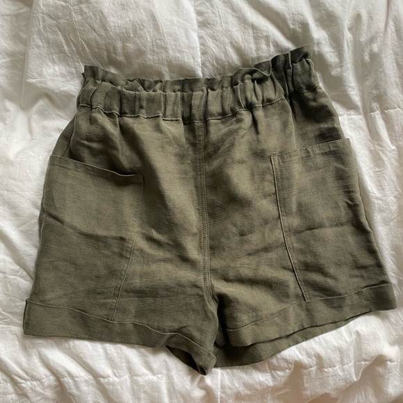 Aritzia Wilfred dark green linen blend high waisted short - Picture 2 of 6